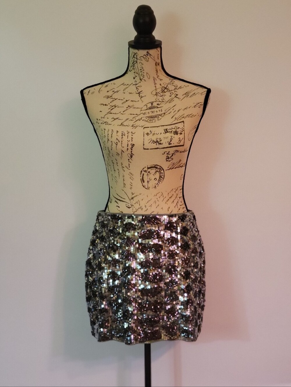 Express Y2K Silver And Black Sequin Mini Skirt Size S/P